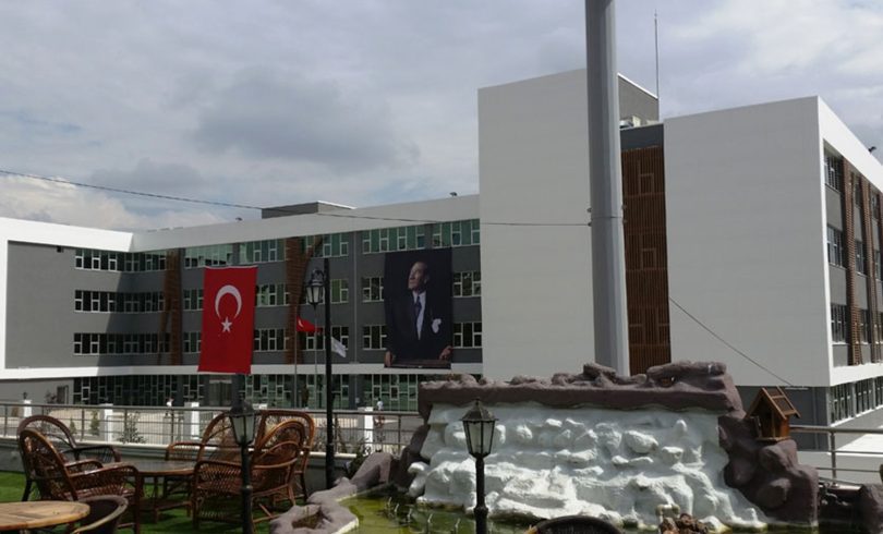 Erkan İnşaat’ın Ankara Yenimahalle Doğa Okulları projesi, mimari standartları ile dikkat çekiyor.